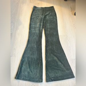 Never Worn. Aerie, size small, green pants with an elastic waist band.